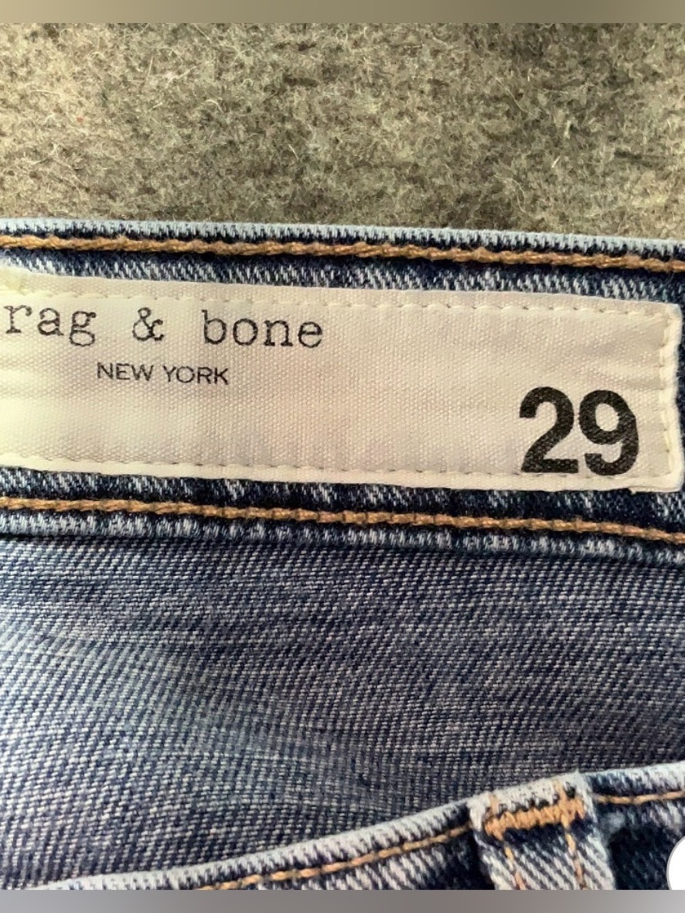 rag & bone Sofie High Rise Wide Leg Jeans Leland Wash, Fixed Raw-Edge Cuffed Hem - Picture 4 of 5
